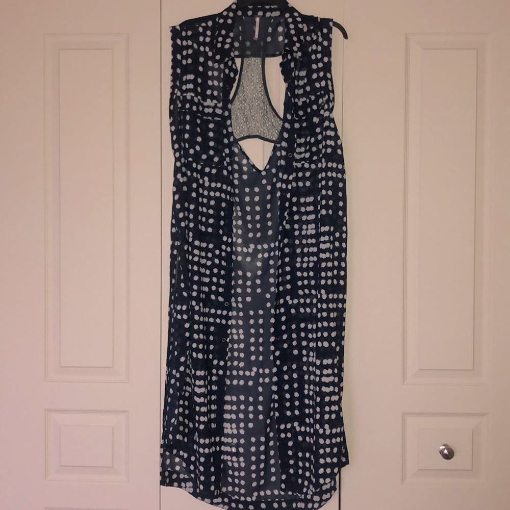 Free People Button Up Blouse w/ side slits Size M